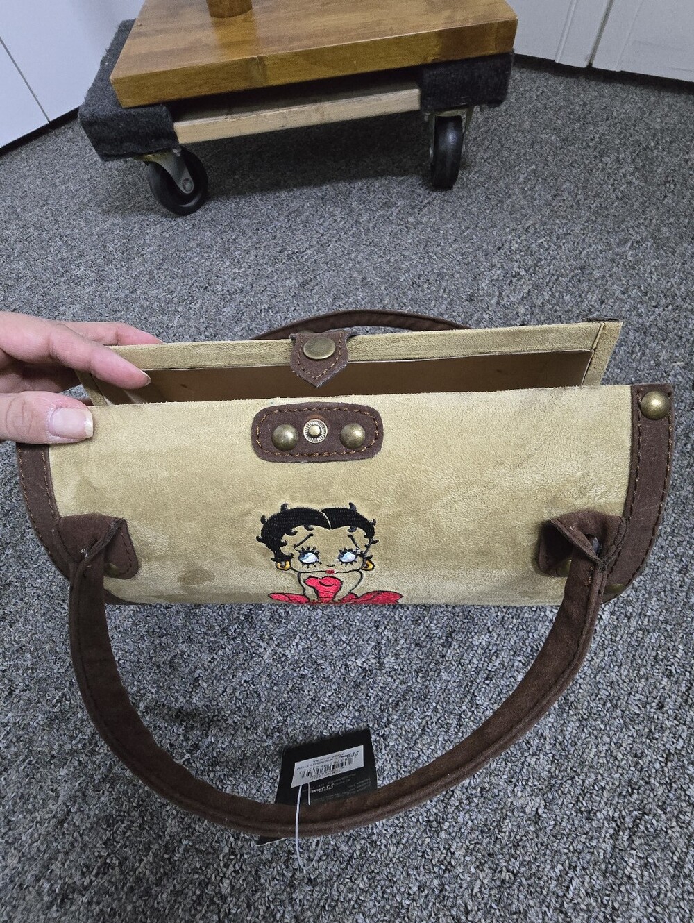 Betty Boop Faux Suede Tan Wood Barrel Bag with Red Embroidered Accent (NWT) - Picture 7 of 12